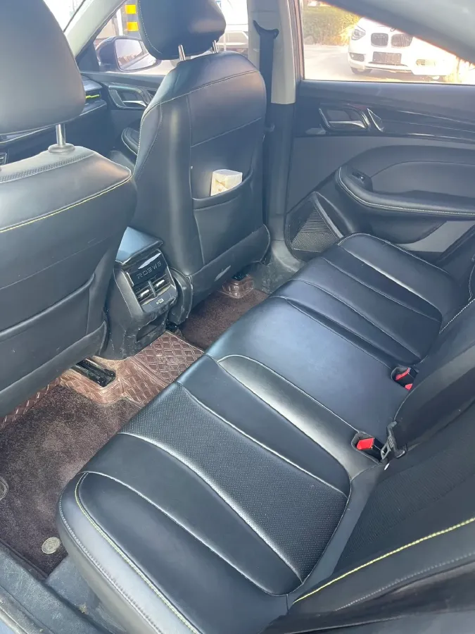 2021 Roewe i5 1.5L 120HP L4 CVT,autocango,china used car exporter,china ev exporter,chinese used car exporter,chinese used ev exporter