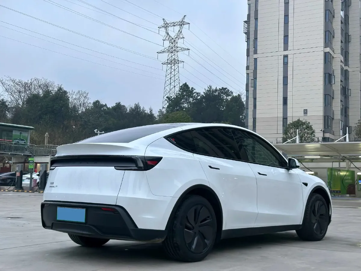 2026 Tesla Model Y BEV,autocango,china used car exporter,china ev exporter,chinese used car exporter,chinese used ev exporter
