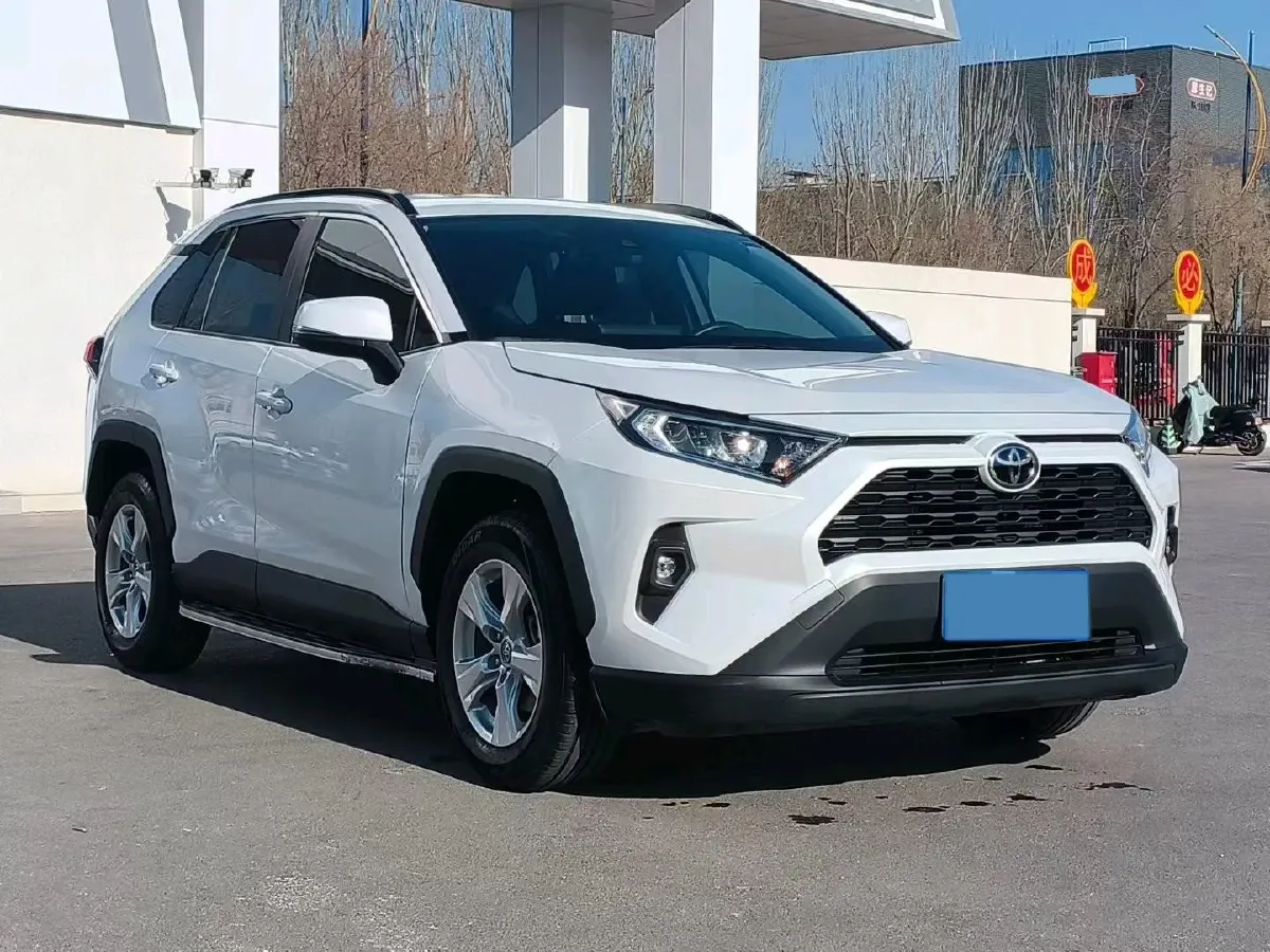 2024 Toyota RAV4 2.0L 171HP L4 CVT,autocango,china used car exporter,china ev exporter,chinese used car exporter,chinese used ev exporter