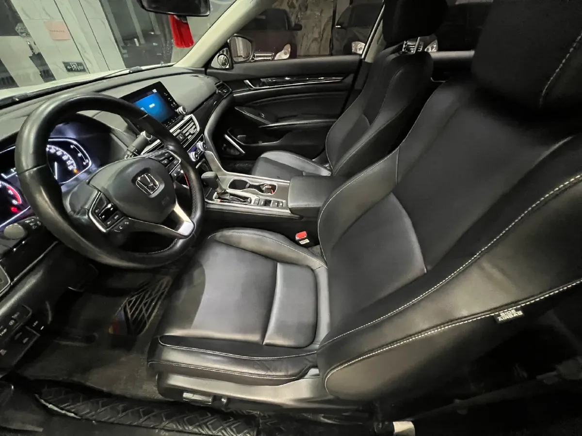 2022 Honda Accord 1.5T 194HP L4 CVT,autocango,china used car exporter,china ev exporter,chinese used car exporter,chinese used ev exporter