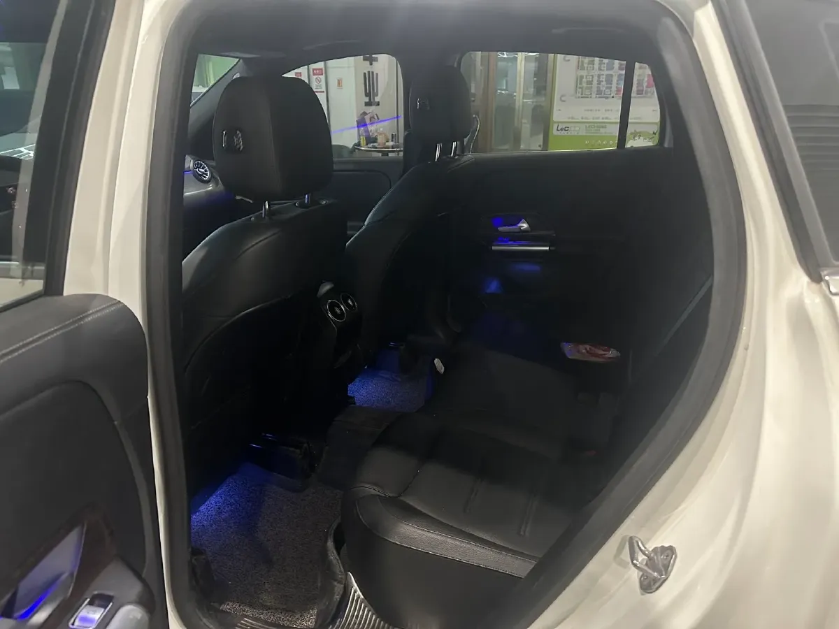 2022 Mercedes-Benz GLA Class 2.0T 190HP L4 8DCT,autocango,china used car exporter,china ev exporter,chinese used car exporter,chinese used ev exporter