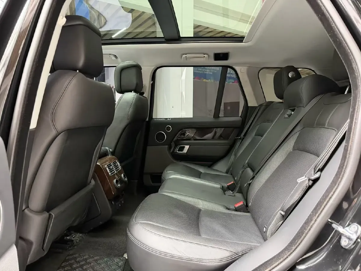 2020 Land Rover Range Rover 3.0T 360HP L6 8AT,autocango,china used car exporter,china ev exporter,chinese used car exporter,chinese used ev exporter