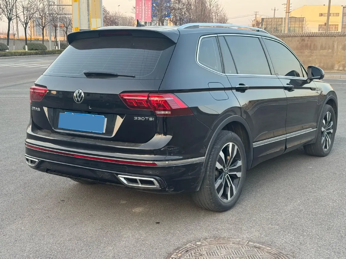 2023 Volkswagen Tiguan L 2.0T 186HP L4 7DCT,autocango,china used car exporter,china ev exporter,chinese used car exporter,chinese used ev exporter