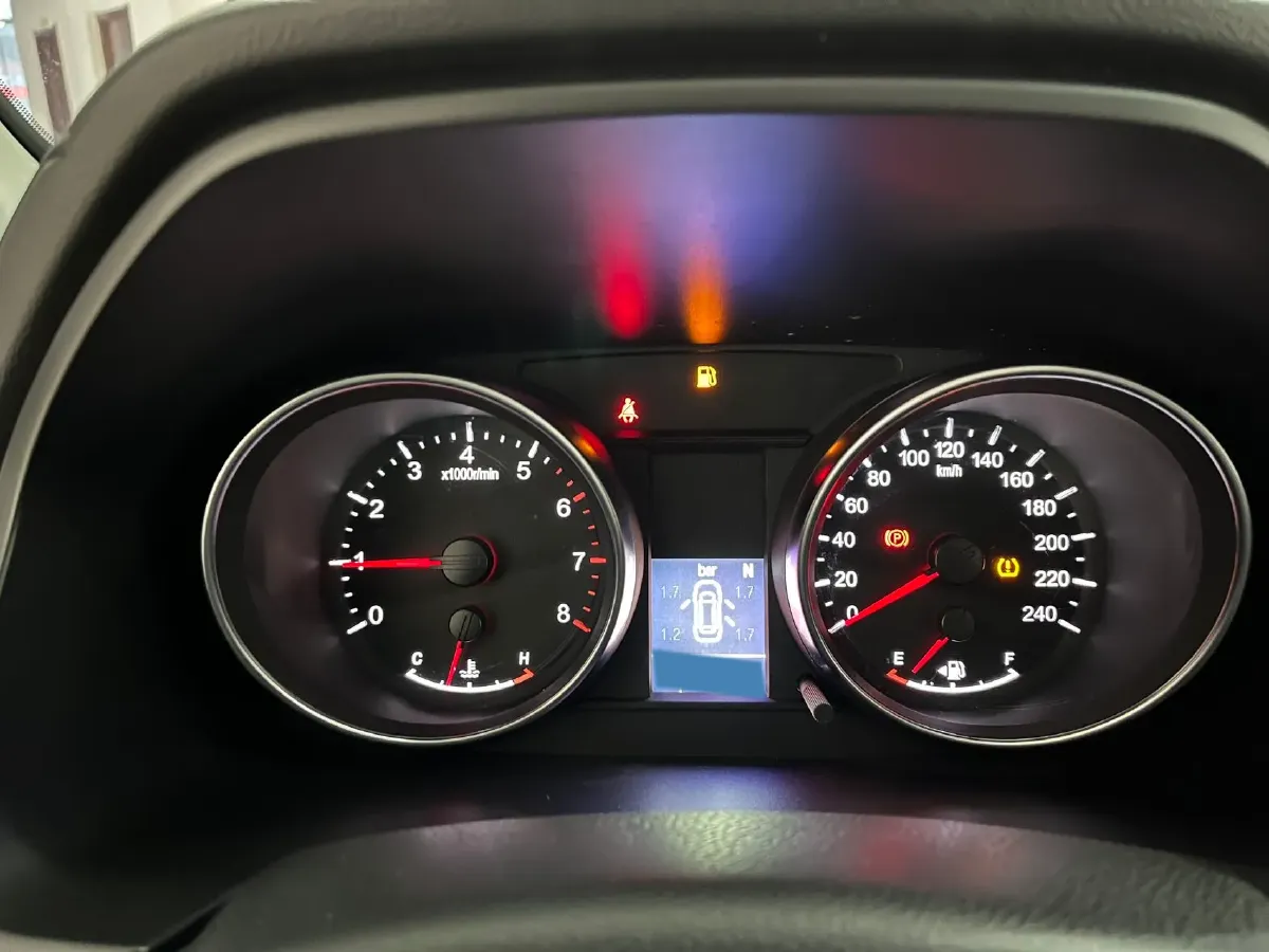 2023 Haval M6 1.5T 150HP L4 7DCT,autocango,china used car exporter,china ev exporter,chinese used car exporter,chinese used ev exporter