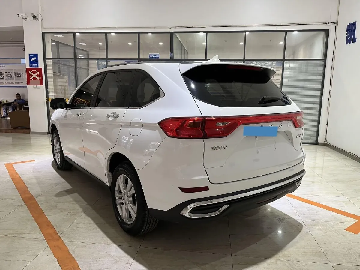 2023 Haval M6 1.5T 150HP L4 7DCT,autocango,china used car exporter,china ev exporter,chinese used car exporter,chinese used ev exporter