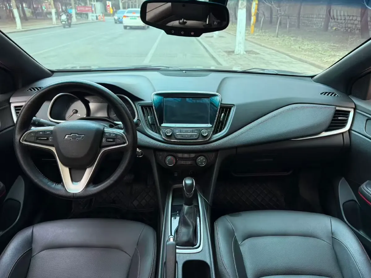 2019 Chevrolet Monza 1.3T 163HP L3 6AT,autocango,china used car exporter,china ev exporter,chinese used car exporter,chinese used ev exporter