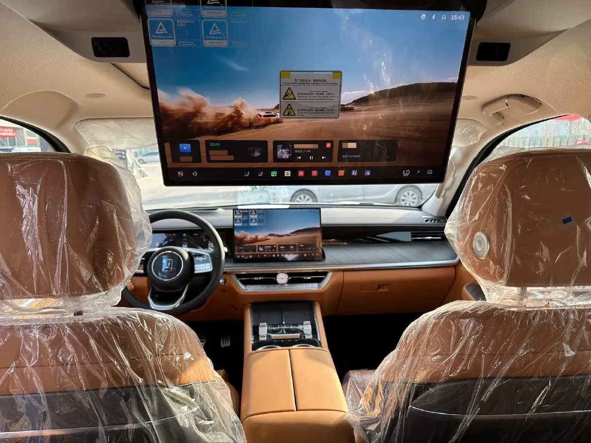 2026 Tank 500 2.0T 252HP L4 9AT PHEV,autocango,china used car exporter,china ev exporter,chinese used car exporter,chinese used ev exporter