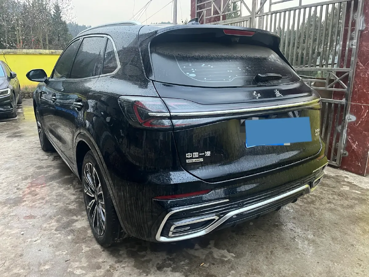 2023 HongQi HS5 2.0T 252HP L4 8AT,autocango,china used car exporter,china ev exporter,chinese used car exporter,chinese used ev exporter