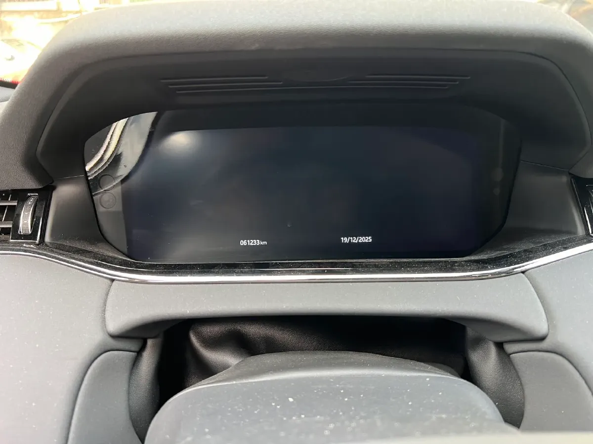 2020 Land Rover Range Rover Evoque 2.0T 249HP L4 9AT,autocango,china used car exporter,china ev exporter,chinese used car exporter,chinese used ev exporter