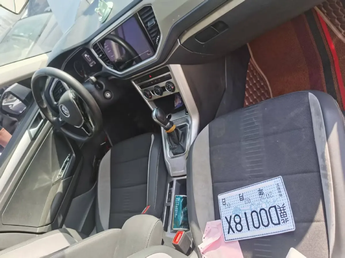 2021 Volkswagen T-Roc 1.4T 150HP L4 7DCT,autocango,china used car exporter,china ev exporter,chinese used car exporter,chinese used ev exporter