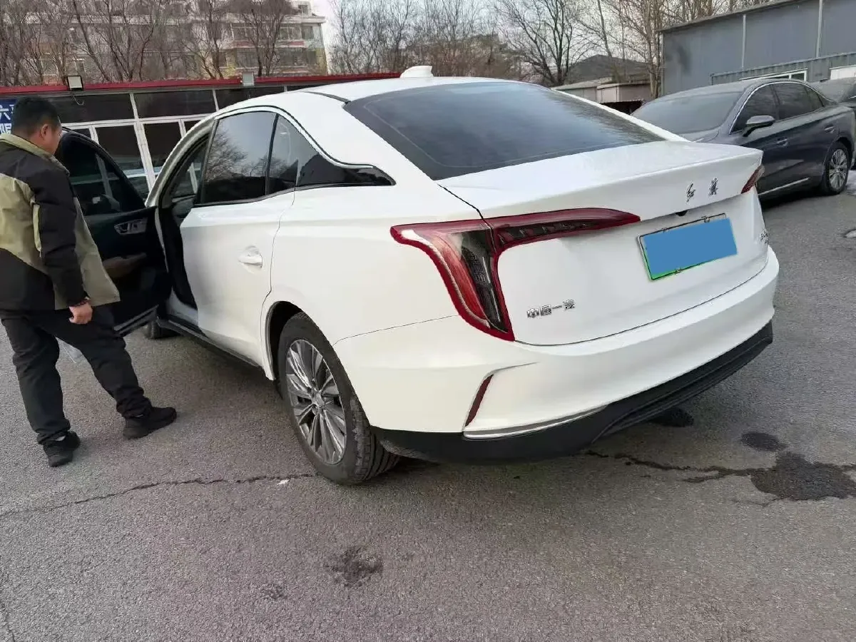 2024 HongQi E-QM5 BEV 72KWH,autocango,china used car exporter,china ev exporter,chinese used car exporter,chinese used ev exporter