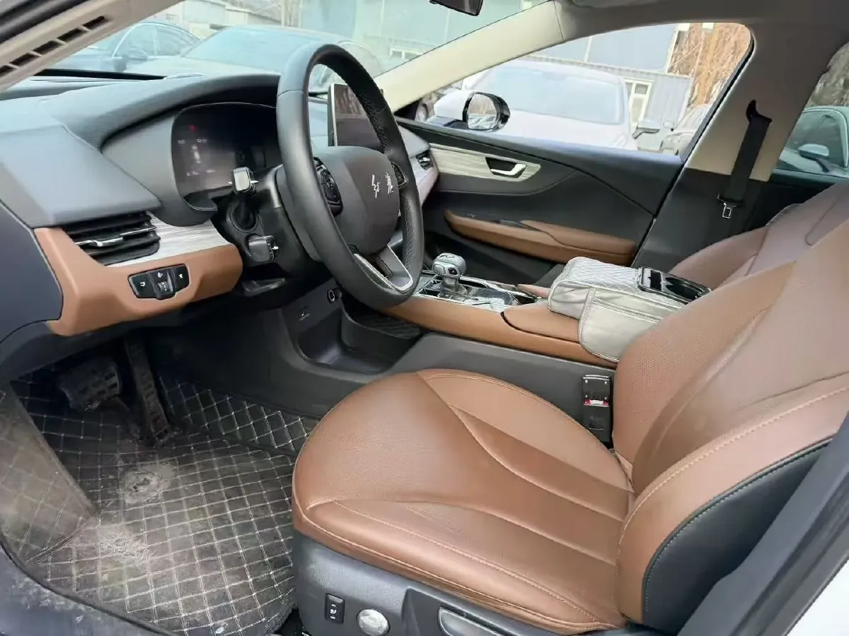 2024 HongQi E-QM5 BEV 72KWH,autocango,china used car exporter,china ev exporter,chinese used car exporter,chinese used ev exporter