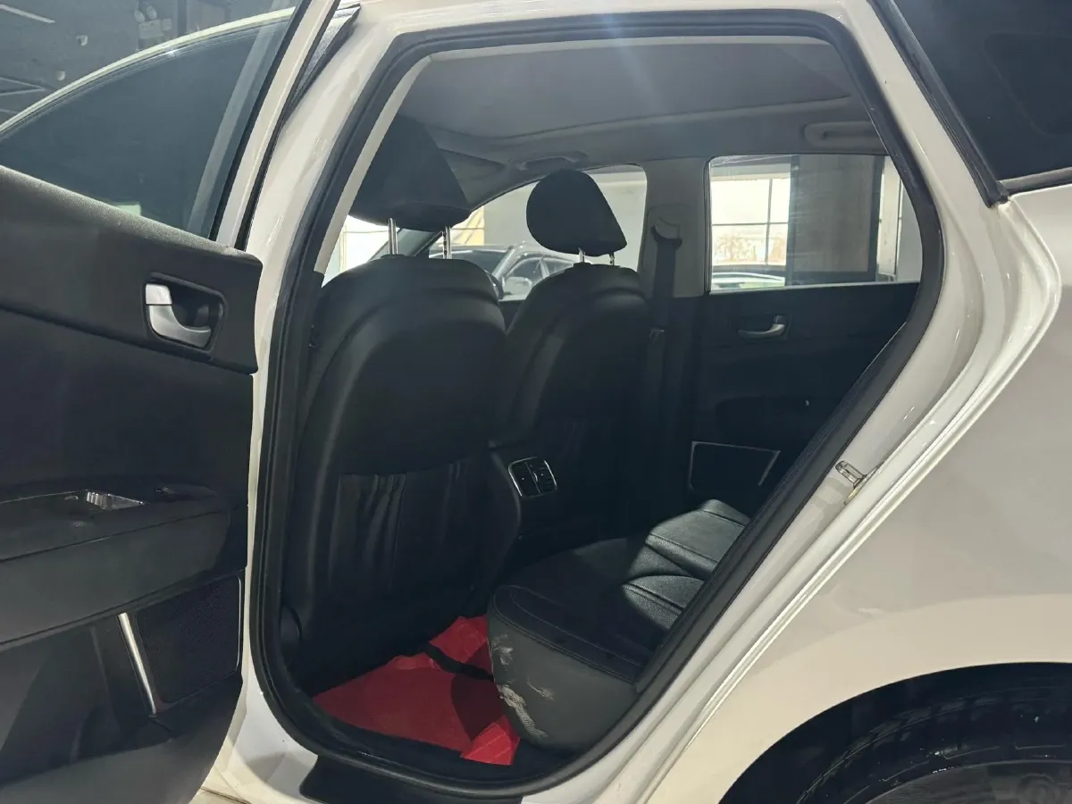 2016 Kia K5 1.6T 180HP L4 7DCT,autocango,china used car exporter,china ev exporter,chinese used car exporter,chinese used ev exporter