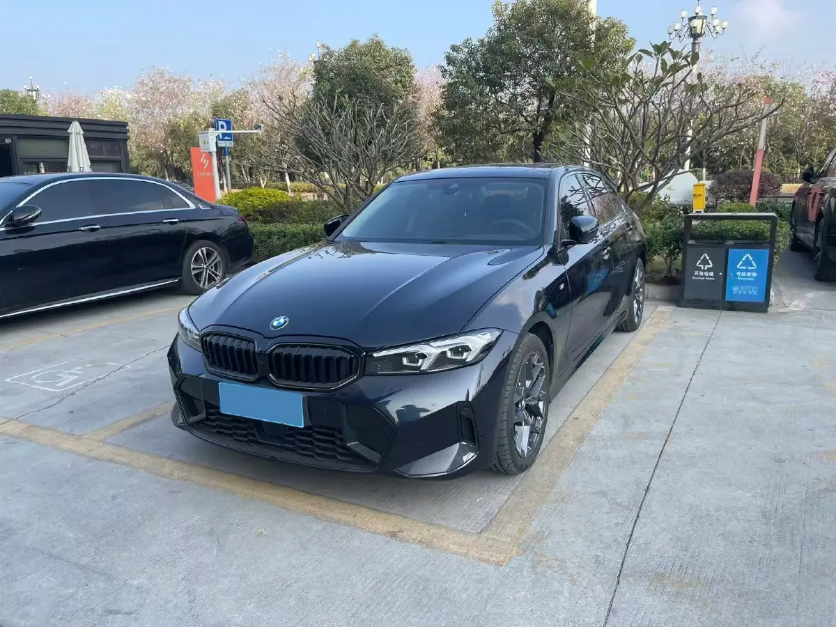 2025 BMW 3 Series 2.0T 245HP L4 8AT,autocango,china used car exporter,china ev exporter,chinese used car exporter,chinese used ev exporter