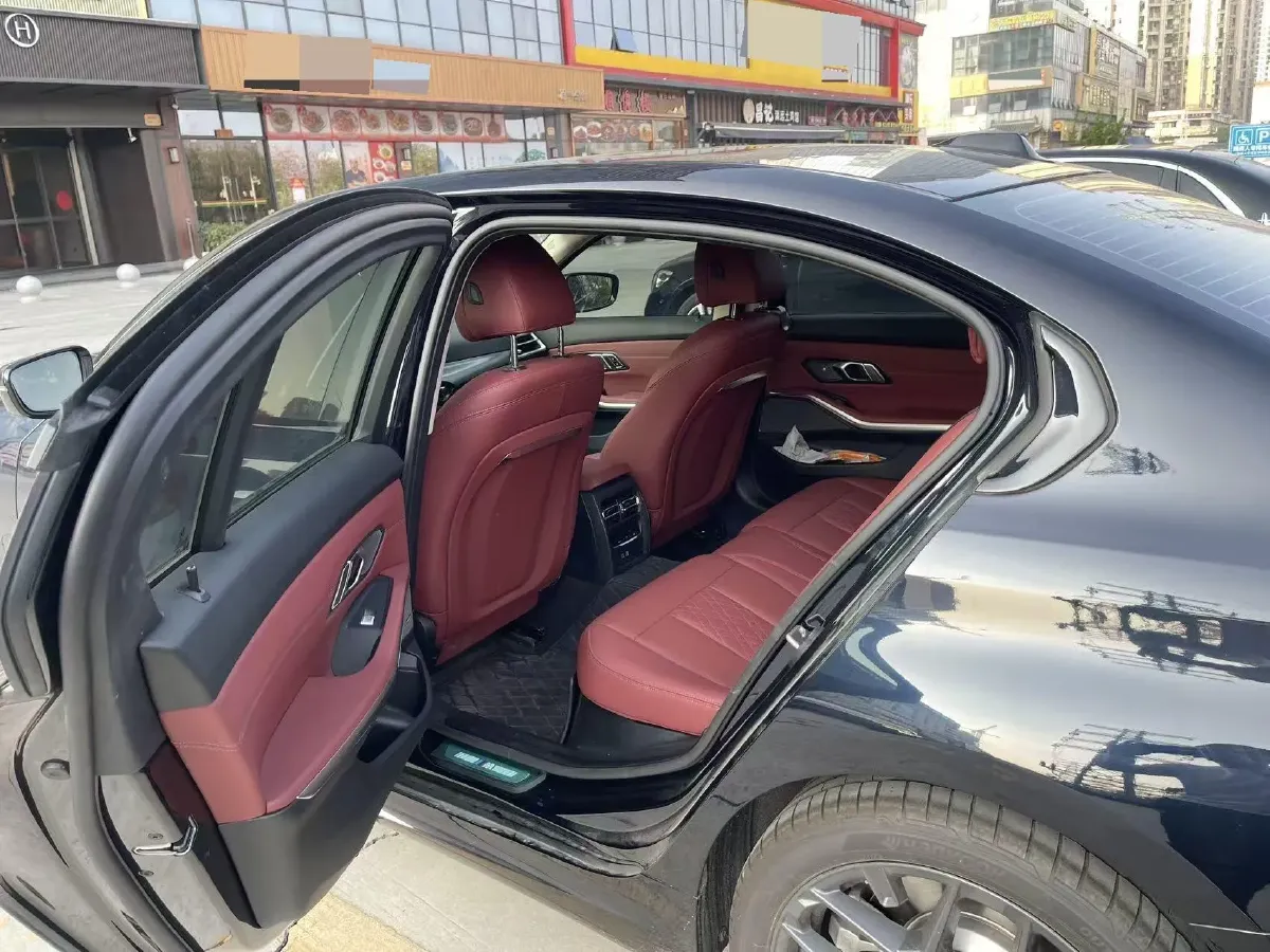 2025 BMW 3 Series 2.0T 245HP L4 8AT,autocango,china used car exporter,china ev exporter,chinese used car exporter,chinese used ev exporter