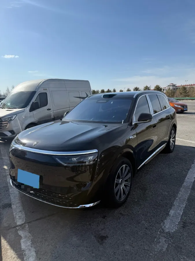 2025 AITO AITO M8 REEV 160HP REEV 53.4KWH,autocango,china used car exporter,china ev exporter,chinese used car exporter,chinese used ev exporter