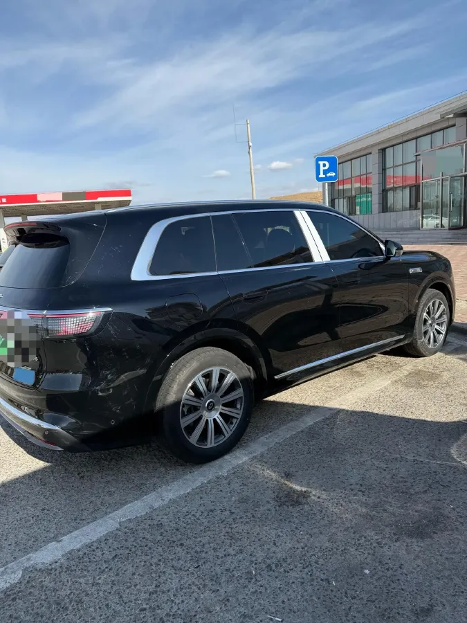 2025 AITO AITO M8 REEV 160HP REEV 53.4KWH,autocango,china used car exporter,china ev exporter,chinese used car exporter,chinese used ev exporter