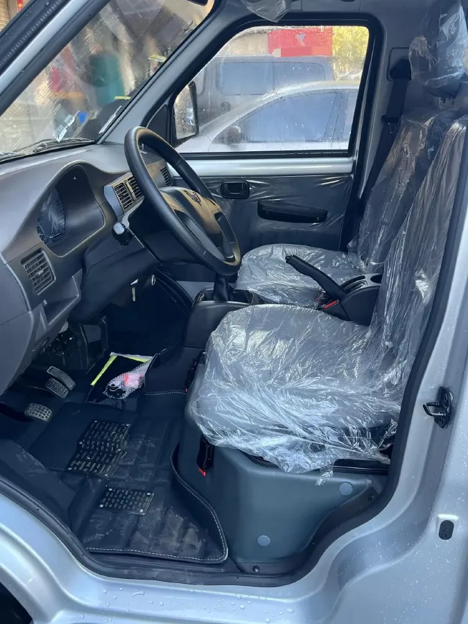 2023 WuLing RongGuang New Truck 2.0L 136HP L4 5MT,autocango,china used car exporter,china ev exporter,chinese used car exporter,chinese used ev exporter