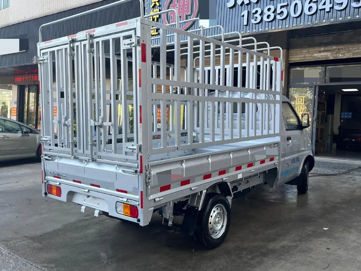 2023 WuLing RongGuang New Truck 2.0L 136HP L4 5MT,autocango,china used car exporter,china ev exporter,chinese used car exporter,chinese used ev exporter