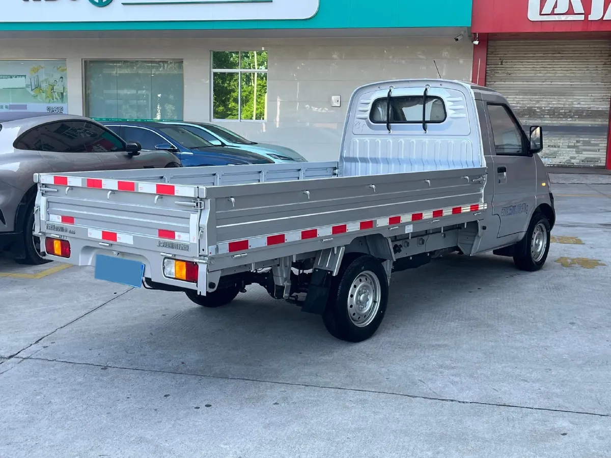 2024 WuLing RongGuang Mini Truck 1.5L 102HP L4 5MT,autocango,china used car exporter,china ev exporter,chinese used car exporter,chinese used ev exporter