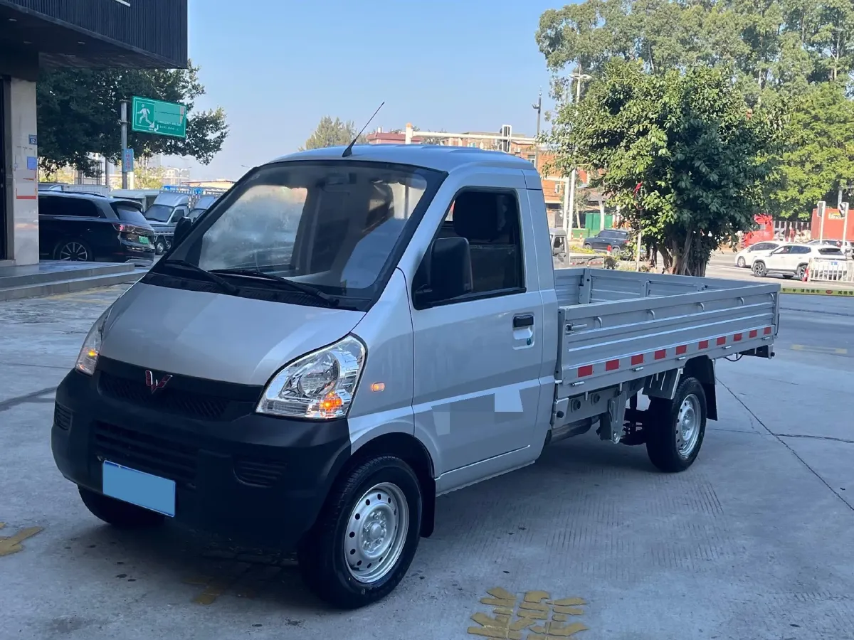 2024 WuLing RongGuang Mini Truck 1.5L 102HP L4 5MT,autocango,china used car exporter,china ev exporter,chinese used car exporter,chinese used ev exporter
