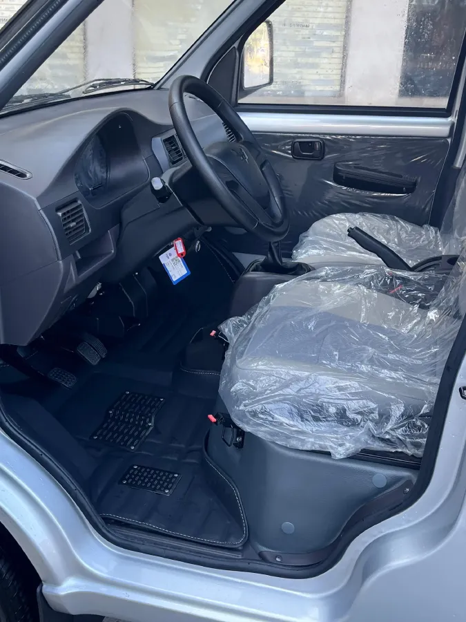 2024 WuLing RongGuang Mini Truck 1.5L 102HP L4 5MT,autocango,china used car exporter,china ev exporter,chinese used car exporter,chinese used ev exporter