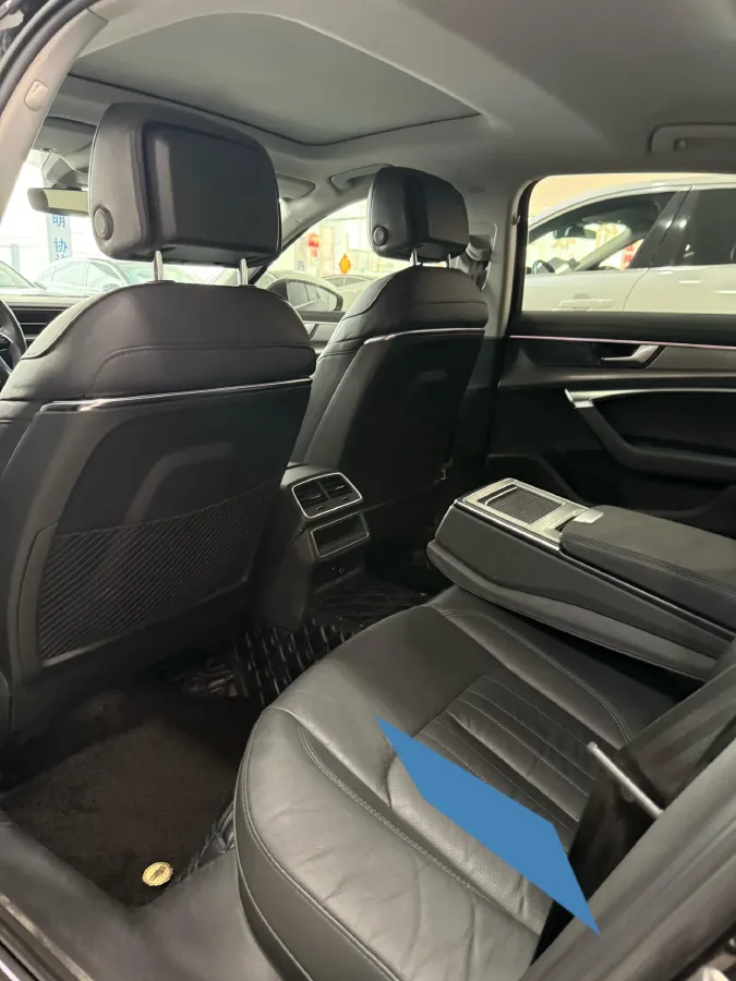 2021 Audi A6L 2.0T 190HP L4 7DCT,autocango,china used car exporter,china ev exporter,chinese used car exporter,chinese used ev exporter