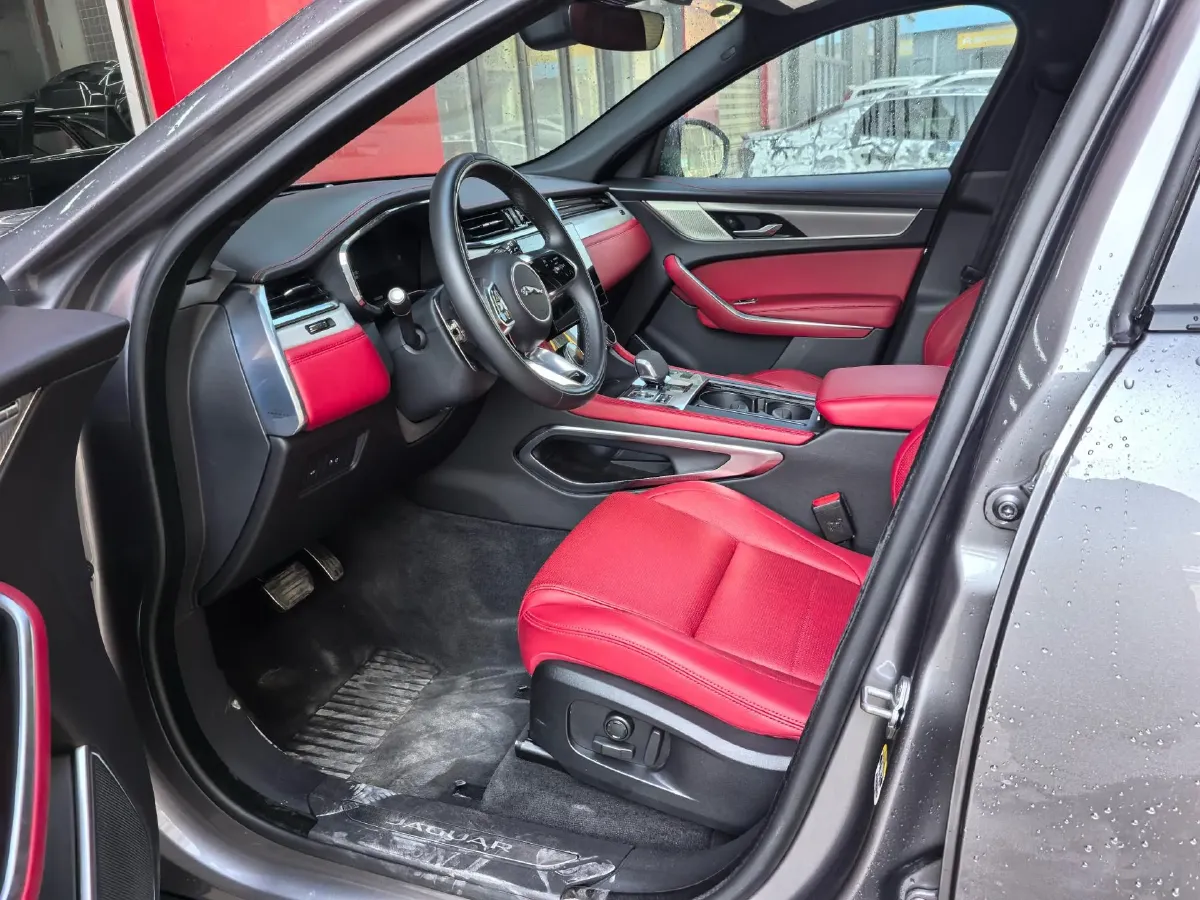 2024 Jaguar F-PACE 2.0T 250HP L4 8AT,autocango,china used car exporter,china ev exporter,chinese used car exporter,chinese used ev exporter