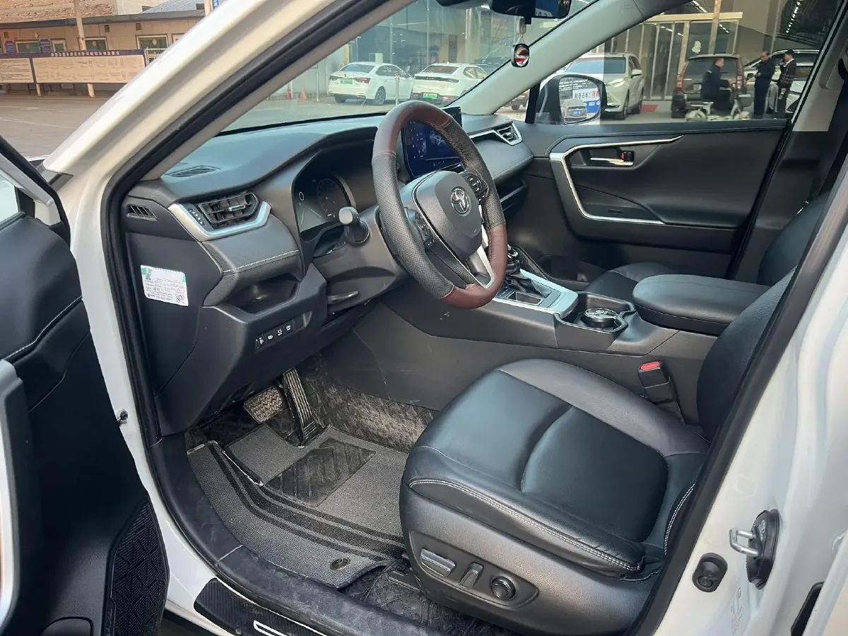 2023 Toyota RAV4 2.0L 171HP L4 CVT,autocango,china used car exporter,china ev exporter,chinese used car exporter,chinese used ev exporter