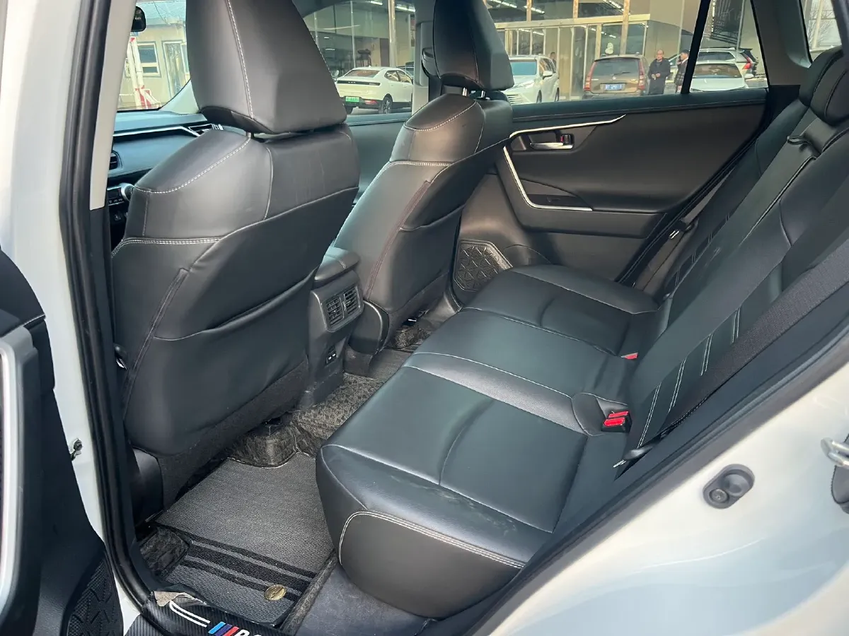 2023 Toyota RAV4 2.0L 171HP L4 CVT,autocango,china used car exporter,china ev exporter,chinese used car exporter,chinese used ev exporter