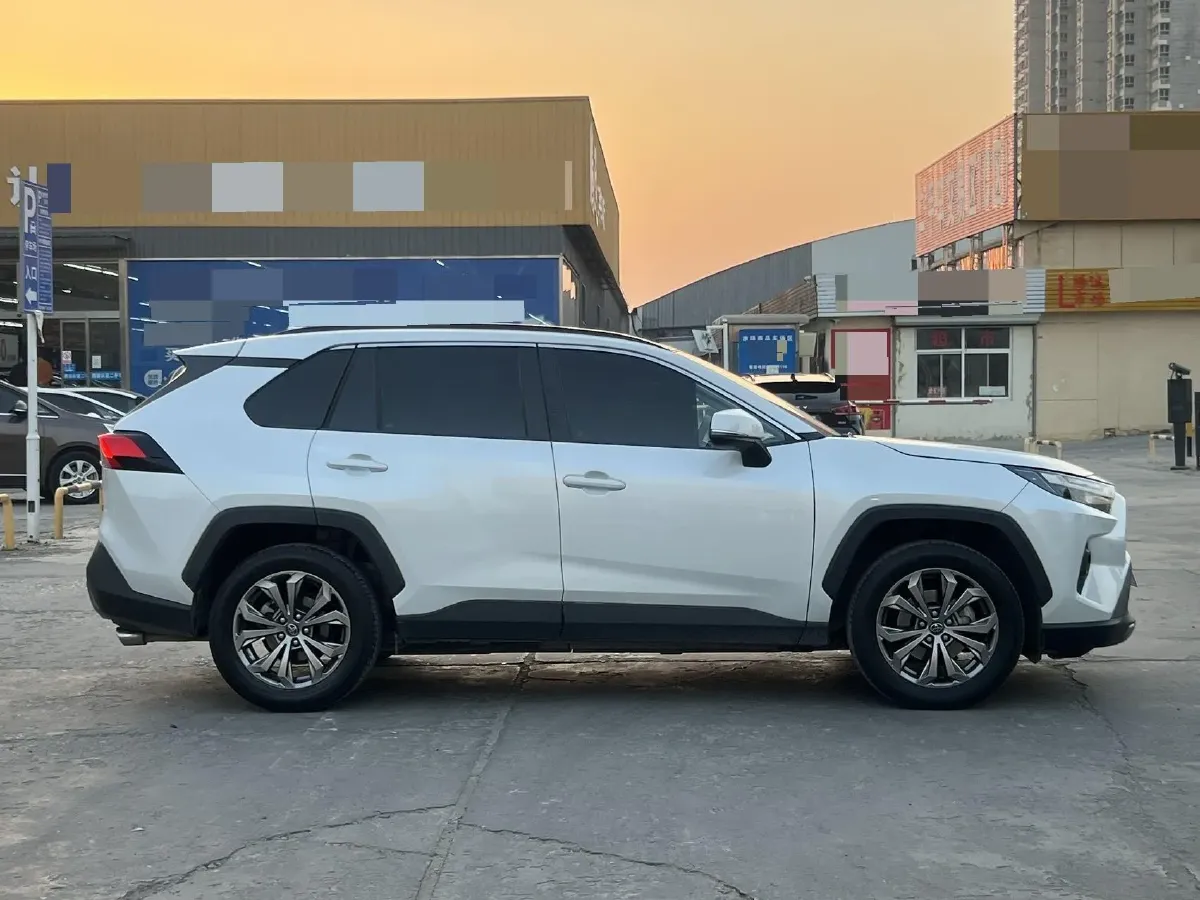 2023 Toyota RAV4 2.0L 171HP L4 CVT,autocango,china used car exporter,china ev exporter,chinese used car exporter,chinese used ev exporter