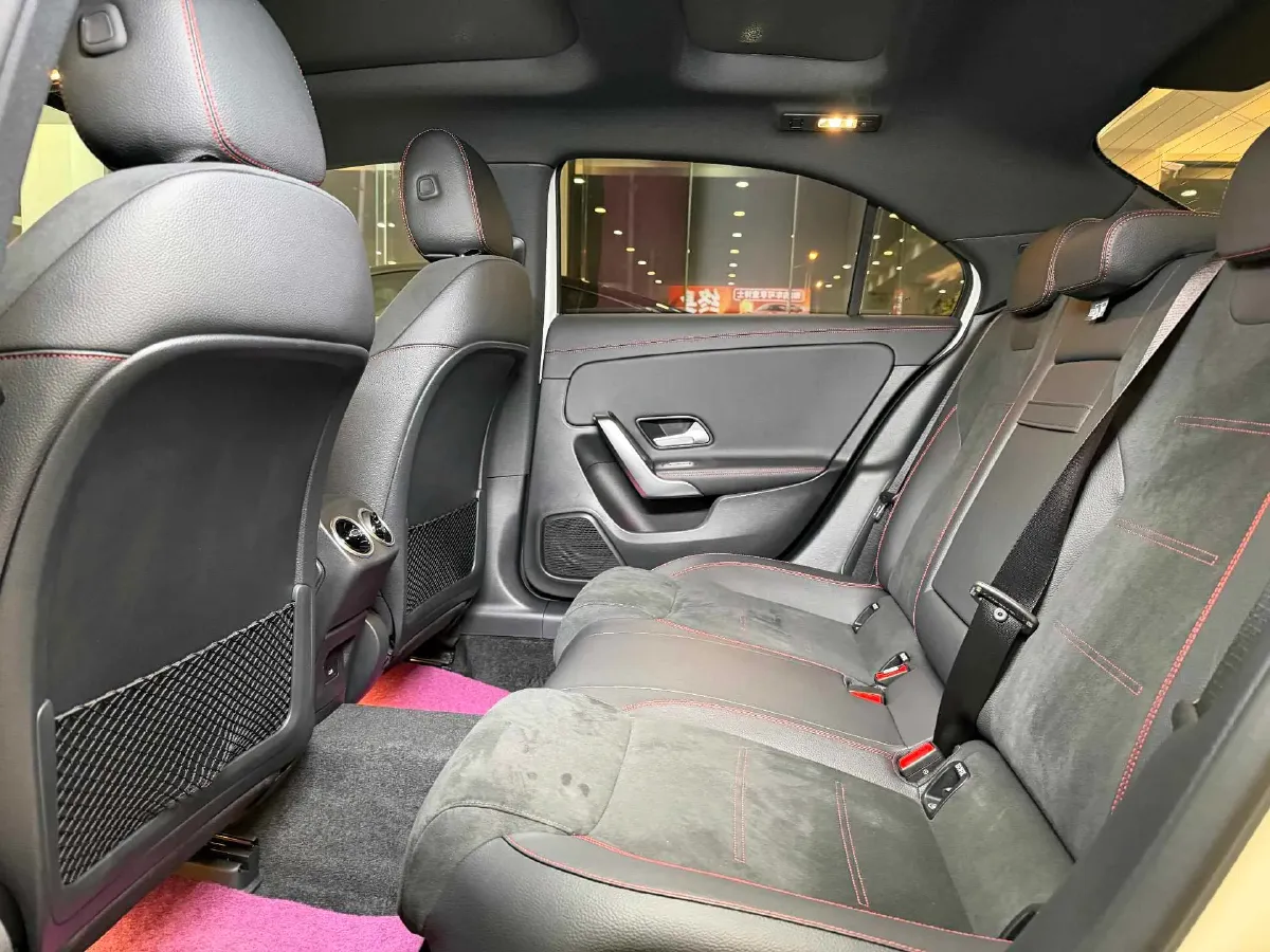 2024 Mercedes-Benz A Class 1.3T 163HP L4 7DCT,autocango,china used car exporter,china ev exporter,chinese used car exporter,chinese used ev exporter