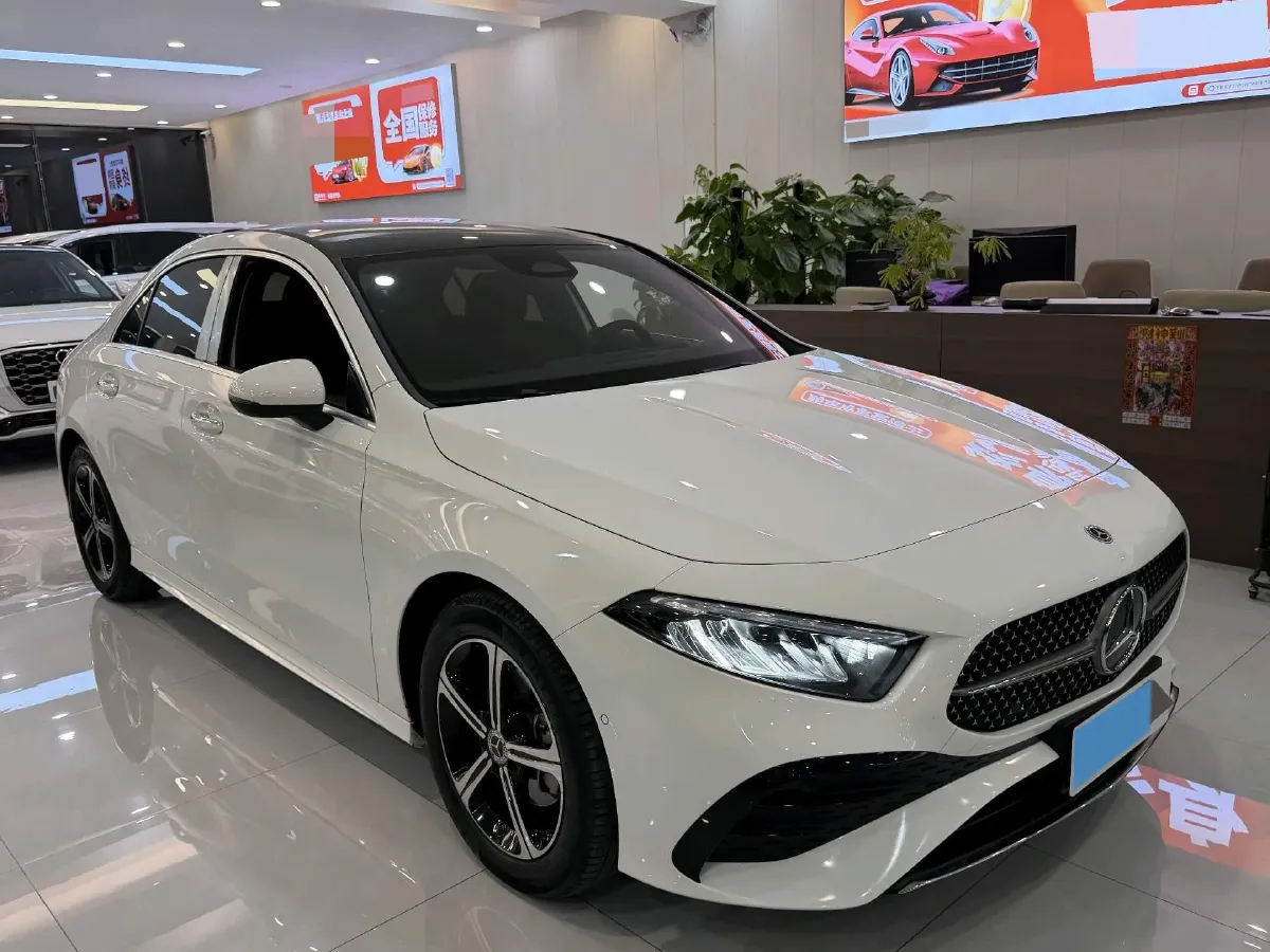 2024 Mercedes-Benz A Class 1.3T 163HP L4 7DCT,autocango,china used car exporter,china ev exporter,chinese used car exporter,chinese used ev exporter