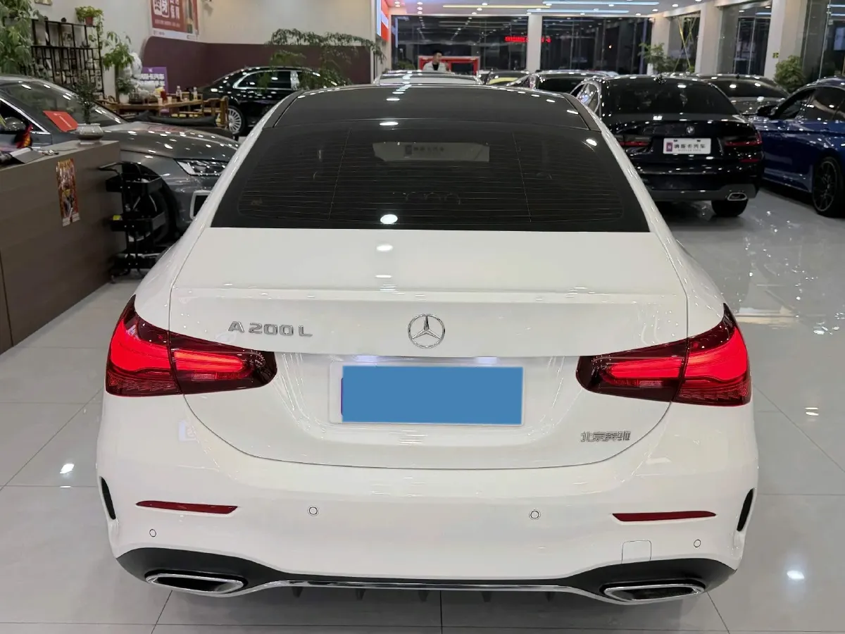 2024 Mercedes-Benz A Class 1.3T 163HP L4 7DCT,autocango,china used car exporter,china ev exporter,chinese used car exporter,chinese used ev exporter