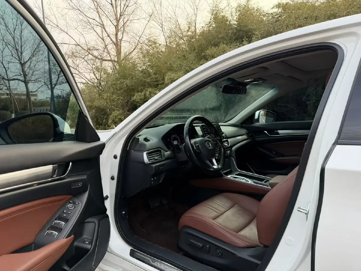 2019 Honda Inspire 2.0L 146HP L4 E-CVT Hybrid,autocango,china used car exporter,china ev exporter,chinese used car exporter,chinese used ev exporter