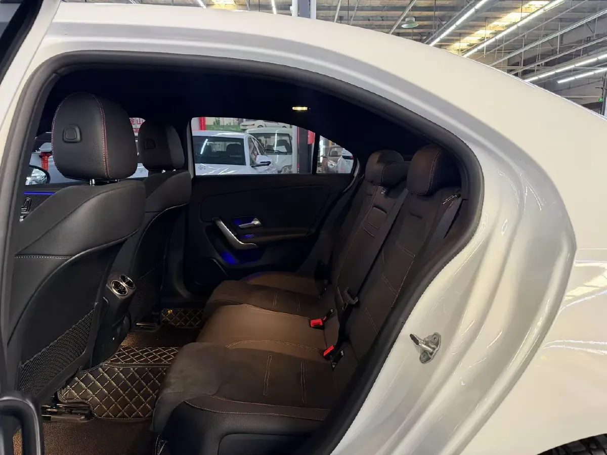 2022 Mercedes-Benz A Class 1.3T 163HP L4 7DCT,autocango,china used car exporter,china ev exporter,chinese used car exporter,chinese used ev exporter