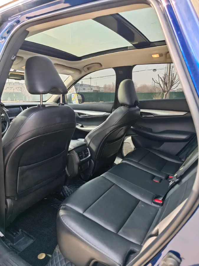 2018 Infiniti QX30 2.0T 211HP L4 7DCT,autocango,china used car exporter,china ev exporter,chinese used car exporter,chinese used ev exporter