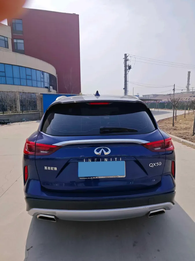 2018 Infiniti QX30 2.0T 211HP L4 7DCT,autocango,china used car exporter,china ev exporter,chinese used car exporter,chinese used ev exporter