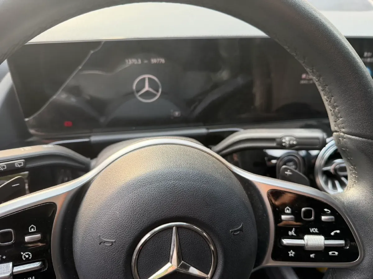 2020 Mercedes-Benz GLA Class 1.3T 163HP L4 7DCT,autocango,china used car exporter,china ev exporter,chinese used car exporter,chinese used ev exporter