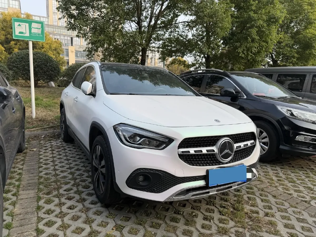 2020 Mercedes-Benz GLA Class 1.3T 163HP L4 7DCT,autocango,china used car exporter,china ev exporter,chinese used car exporter,chinese used ev exporter
