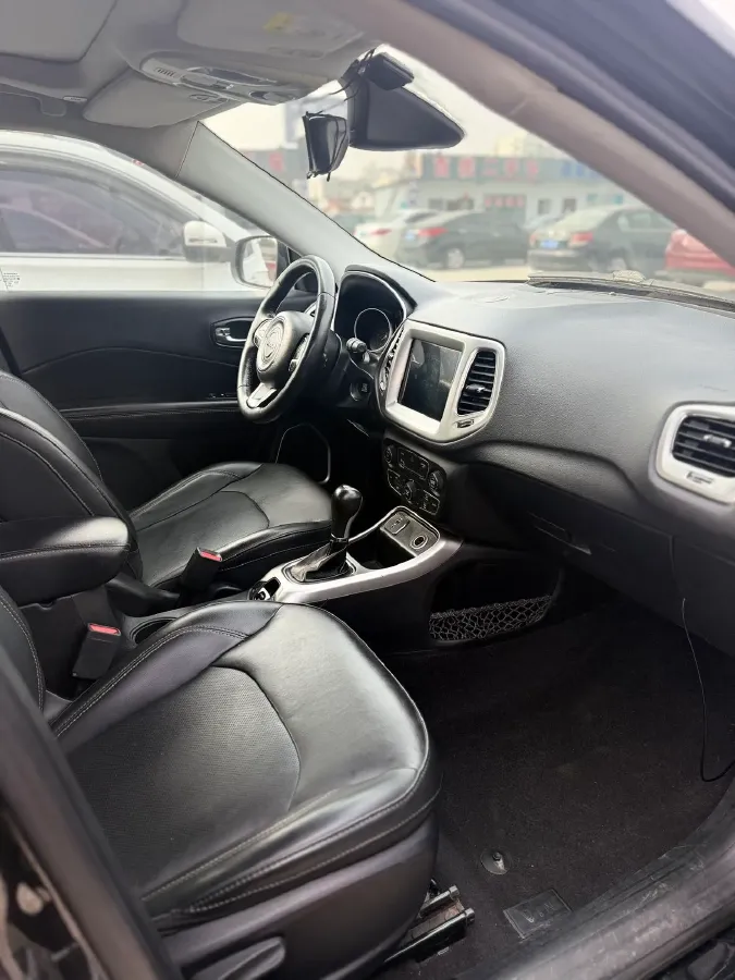 2017 Jeep Compass 1.4T 165HP L4 7DCT,autocango,china used car exporter,china ev exporter,chinese used car exporter,chinese used ev exporter