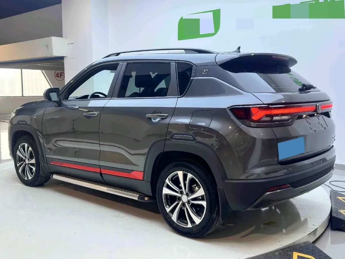 2022 ChangAn CS35 Plus 1.4T 160HP L4 7DCT,autocango,china used car exporter,china ev exporter,chinese used car exporter,chinese used ev exporter