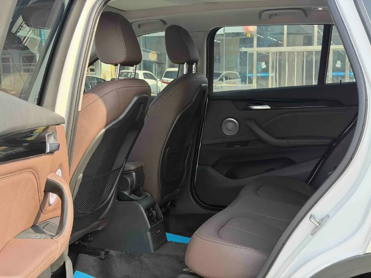 2022 BMW X1 2.0T 192HP L4 7DCT,autocango,china used car exporter,china ev exporter,chinese used car exporter,chinese used ev exporter