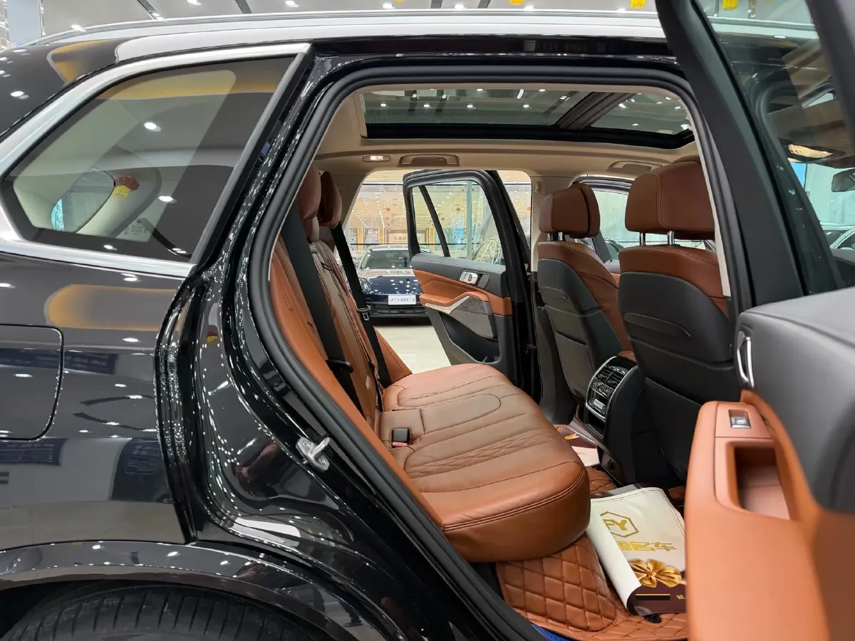 2021 BMW X5 3.0T 340HP L6 8AT,autocango,china used car exporter,china ev exporter,chinese used car exporter,chinese used ev exporter