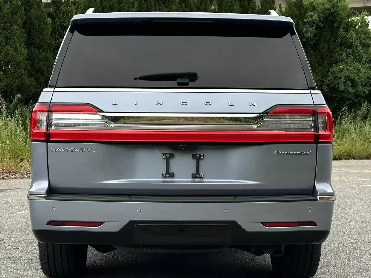 2020 Lincoln Navigator 3.5T 388HP V6 10AT,autocango,china used car exporter,china ev exporter,chinese used car exporter,chinese used ev exporter