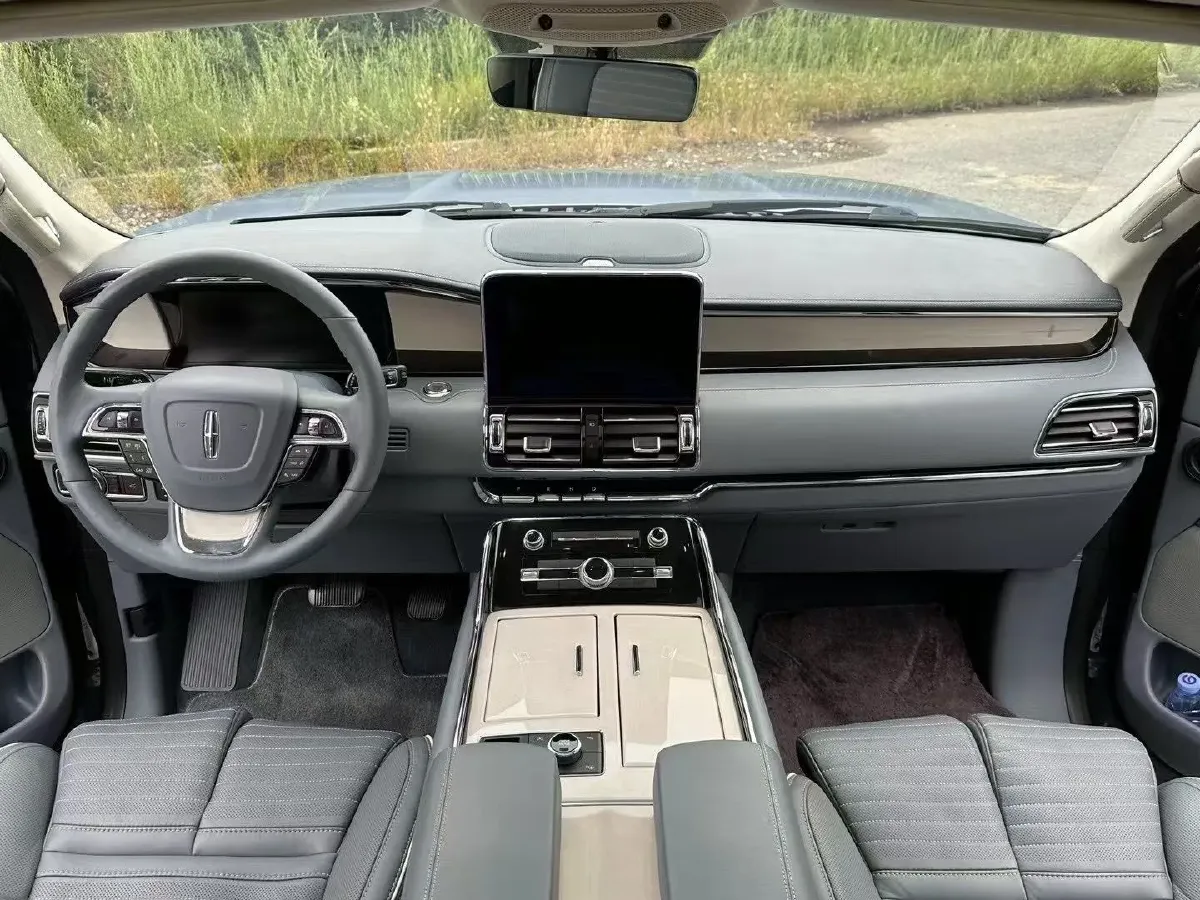 2020 Lincoln Navigator 3.5T 388HP V6 10AT,autocango,china used car exporter,china ev exporter,chinese used car exporter,chinese used ev exporter