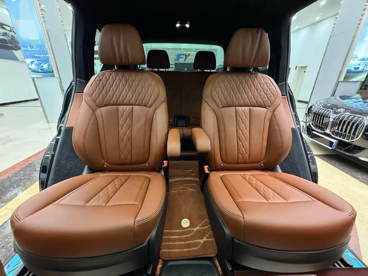 2023 BMW X7 3.0T 381HP L6 8AT,autocango,china used car exporter,china ev exporter,chinese used car exporter,chinese used ev exporter