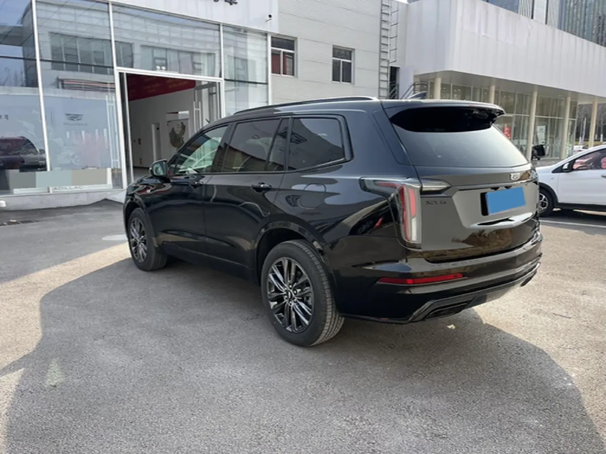 2025 Cadillac XT6 2.0T 237HP L4 9AT,autocango,china used car exporter,china ev exporter,chinese used car exporter,chinese used ev exporter