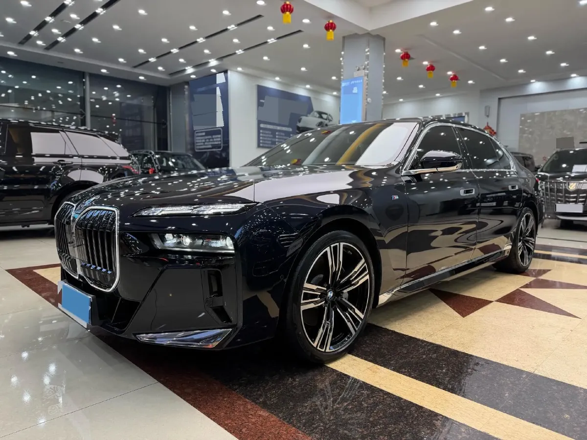 2023 BMW 7 Series 3.0T 381HP L6 8AT,autocango,china used car exporter,china ev exporter,chinese used car exporter,chinese used ev exporter
