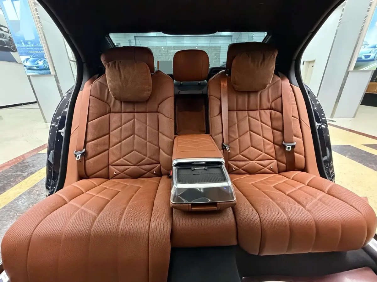 2023 BMW 7 Series 3.0T 381HP L6 8AT,autocango,china used car exporter,china ev exporter,chinese used car exporter,chinese used ev exporter